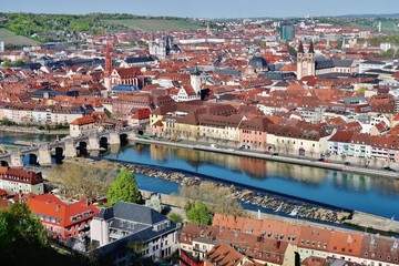 Obraz premium Würzburg, Festungsblick auf Stadt und Fluss