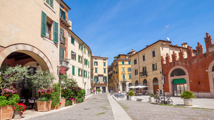 Fototapeta na wymiar View of the downtown streets in Verona