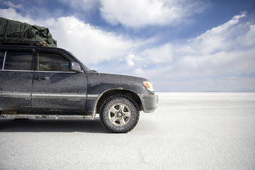 Fototapeta na wymiar Salar de uyuni salt flat in Bolivia