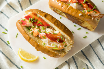 Homemade New England Lobster Rolls