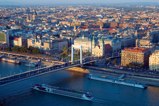 Budapest City View, Elisabeth Bridge, River, Cruise Ships