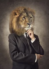 Papier Peint photo Lavable Animaux de hipster Lion en costume. Homme à tête de lion. Graphique de concept dans un style vintage.