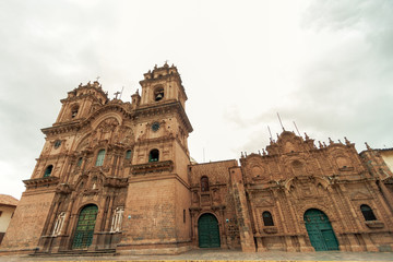 Fototapeta premium Facade of the Temple of the Company of Jesus in front of the main square of Cusco (Peru)