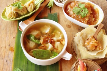 Pork dumplings with soup delicious in bowl