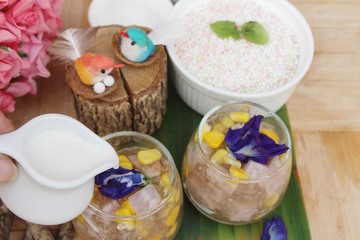 Fototapeta na wymiar Sago dessert with coconut milk ,Thai dessert