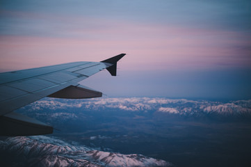 Fototapeta premium plane sunrise