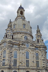 Fototapeta na wymiar Facade of Frauenkirche in Dresden