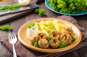 Breaded mushrooms fried with mayo