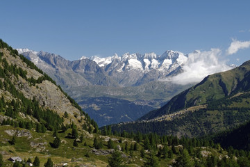 Fototapeta na wymiar Simplon Pass view of the high Swiss mountains