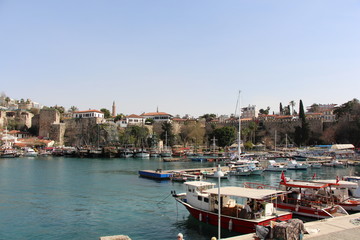 Fototapeta na wymiar Der Hafen von Antalya