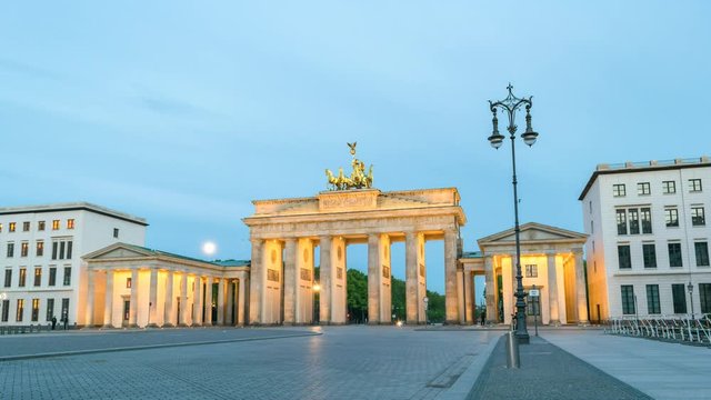 Berlin city skyline night to day timelapse at Brandenburg Gate (Brandenburger Tor), Berlin, Germany 4K Time lapse