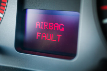 Car airbag fault - obrazy, fototapety, plakaty