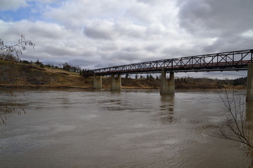 Fototapeta na wymiar Ainsworth Dyer Bridge over the North Saskatchewan River
