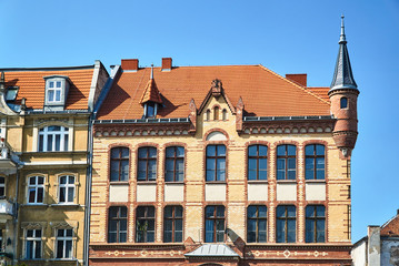 Fototapeta na wymiar Facade of a historic tenement house in Poznań.