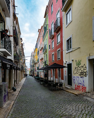 Fototapeta na wymiar narrow street in lisbon