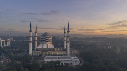 Naklejka na ściany i meble Aerial Photo - Sunrise at a mosque