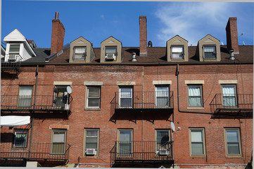 Fototapeta na wymiar facade view of old apartment building