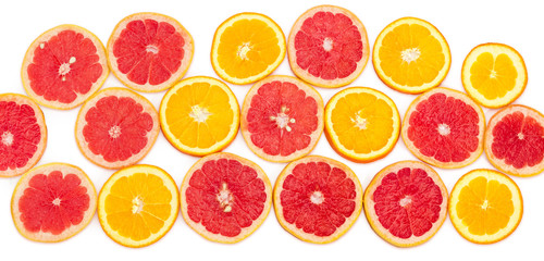 Round slices of the red grapefruits and oranges