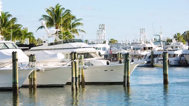 Yachts in Fort Lauderdale maina bay. Raw video source.
