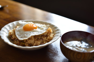 日本の美味しい手作りチャーハン