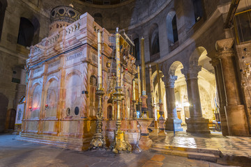 Aedicula in the Rotunda of Holy Sepulchre Church also called Church of Resurrection in Christian Quarter, Jerusalem, Israel. - obrazy, fototapety, plakaty