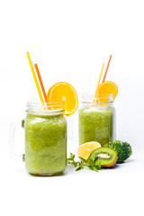 Kiwi smoothie in a jar