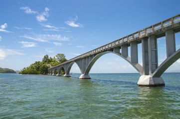 the pedestrian bridge in the Saman Gulf Dominican Republic, connects the coast with two tiny islets of Cayo Linares and Cayo-Vihia, located near the shore. Built during the reign of President Balaguer