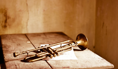 An ancient jazz trumpet and the notes of a new melody