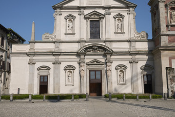 Fototapeta na wymiar Milan, Italy - April 20, 2018: Basilica Santo Stefano Maggiore in Milan