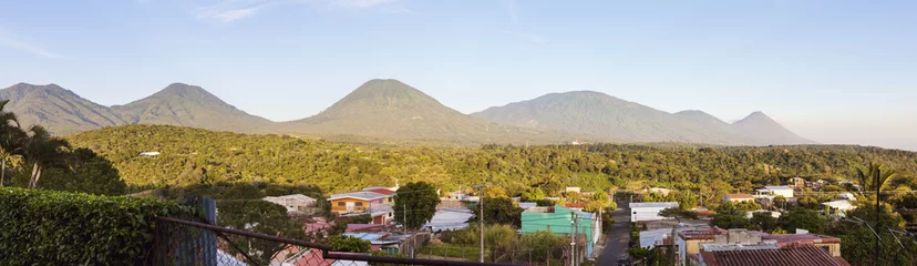 Foto auf Alu-Dibond Volcanos of Cerro Verde National Park seen from Juayua © Henryk Sadura