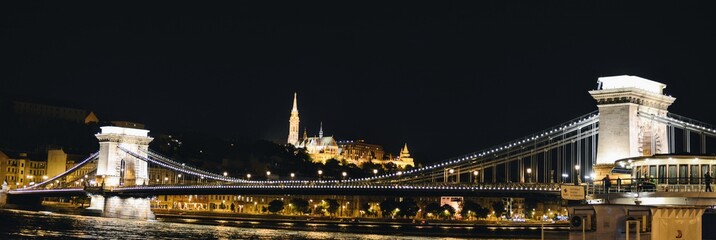 Fototapeta na wymiar Chain bridge & Buda hill at Night - Budapest