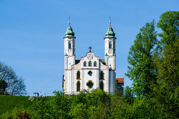 Fototapeta na wymiar Kirche auf Kalvarienberg in Bad Tölz