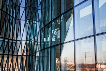 Photo sur Plexiglas construction de la ville Immeuble de bureaux moderne