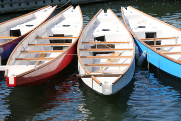 Fototapeta na wymiar Dragon Boats on the dock