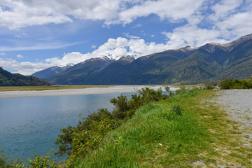 Fototapeta na wymiar Mountain view of Arthur's Pass in New Zealand