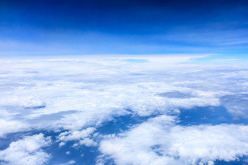 Fototapeta na wymiar view sky and clouds from an airplane