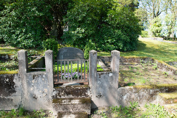 Alte Grabstelle