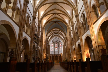Innenansicht der Stadtpfarrkirche St. Maria (Landau in der Pfalz) 