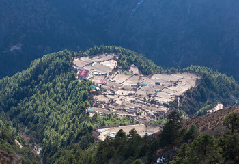 Fototapeta premium Village on the way to Everest base camp, Sagarmatha National Park, Nepal Himalayas