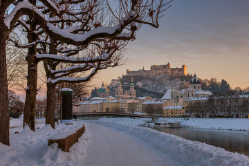 Sakzburg im letzten Licht