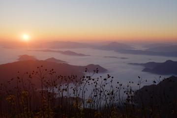 Obraz premium Sunrise over Laos 