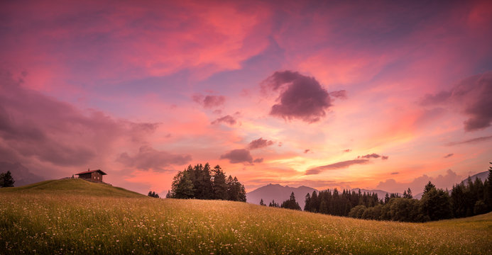 Abendrot auf der Alm