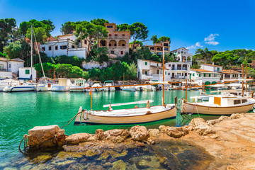 Mittelmeer Insel Mallorca Spanien, Fischerei Hafen Bucht Cala Figuera, Santanyi 