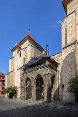 Fototapeta na wymiar Old Church of Prague