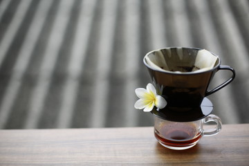 coffee dripper and aroma flower 