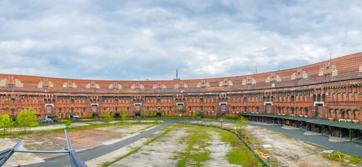 Blick auf die ehemalige NS-Kongresshalle in Nürnberg, Deutschland © dudlajzov