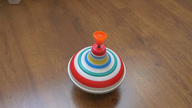 Video of spinning top in 4K