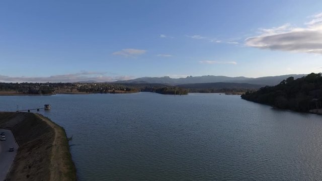 Video a&eacute;reo de la Presa de San Miguel Regla, Hidalgo.