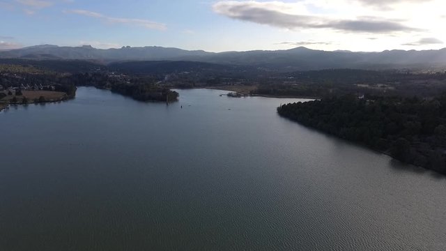 Video a&eacute;reo de la Presa de San Miguel Regla, Hidalgo.