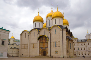 Fototapeta na wymiar Assumption Cathedral on a gloomy April day. The Moscow Kremlin, Moscow